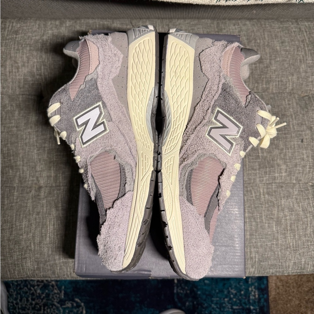 New Balance 2002r Lunar New Year Men’s size 10 - Picture 6 of 8